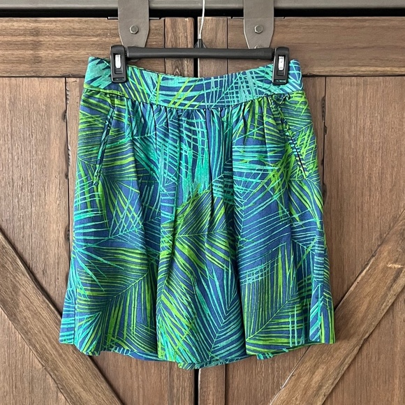 Banana Republic Tropical Leaves Linen Blend Mini Skirt Mythic Blue Size 4 EUC - Picture 2 of 8
